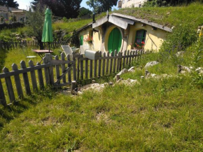 Maison de hobbit montcuq